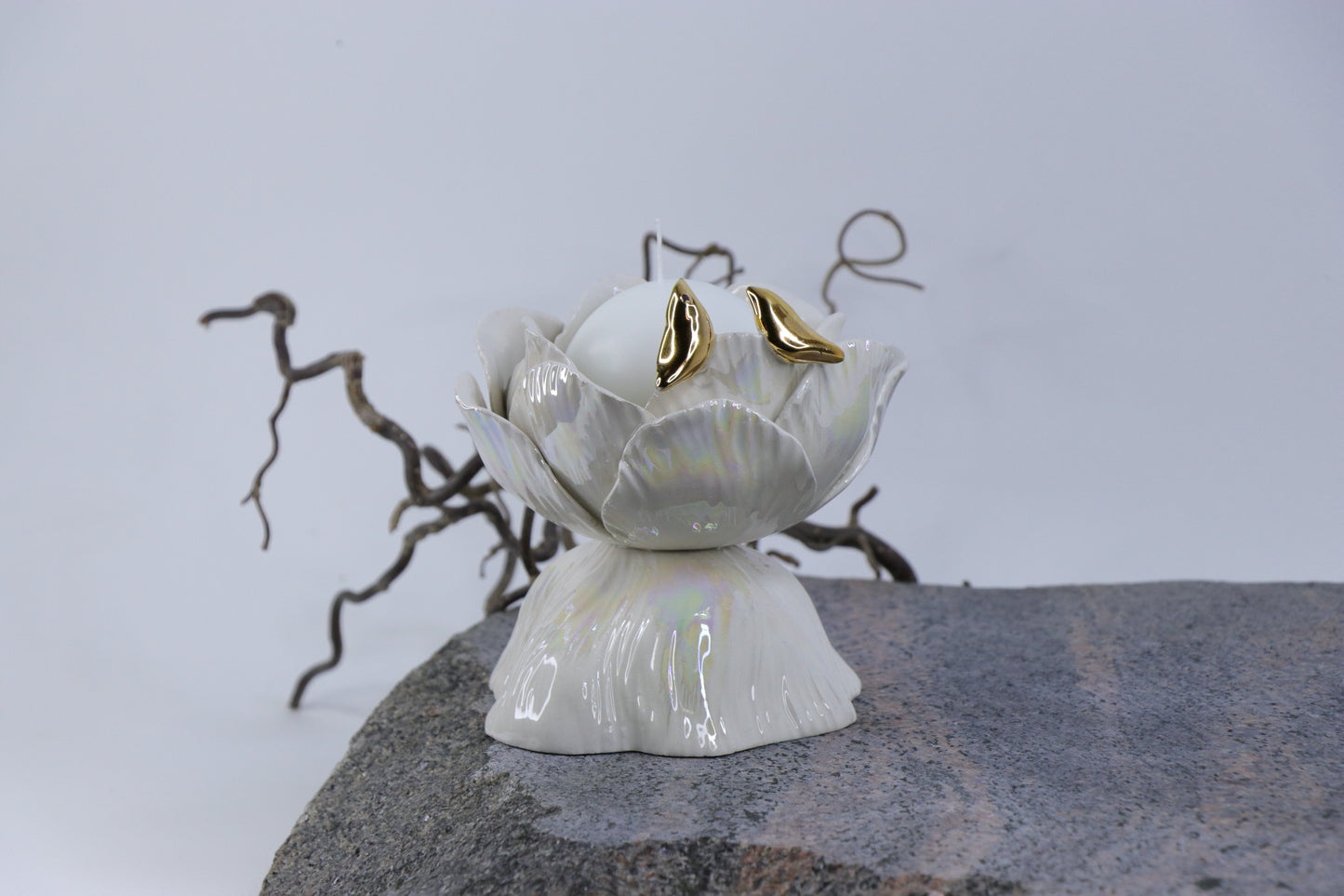 Oval peace | With birds