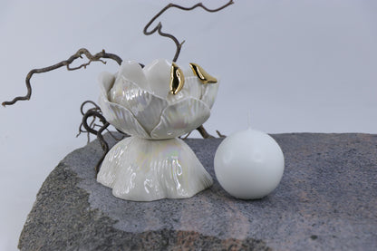 Oval peace | With birds