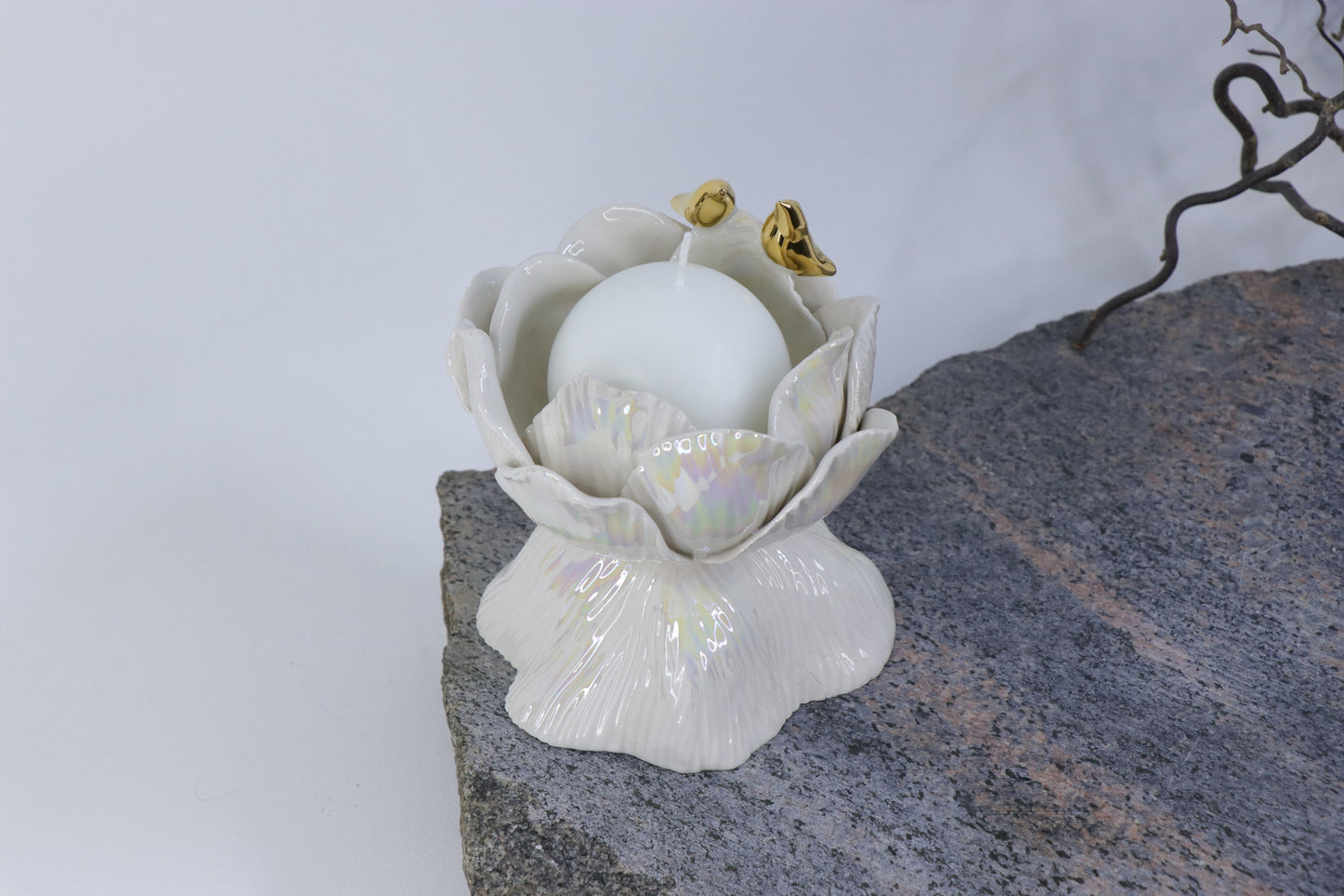 Oval peace | With birds