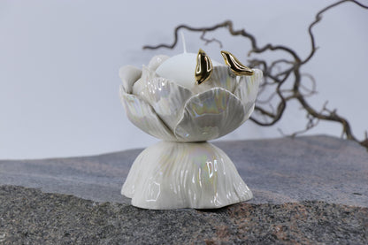 Oval peace | With birds