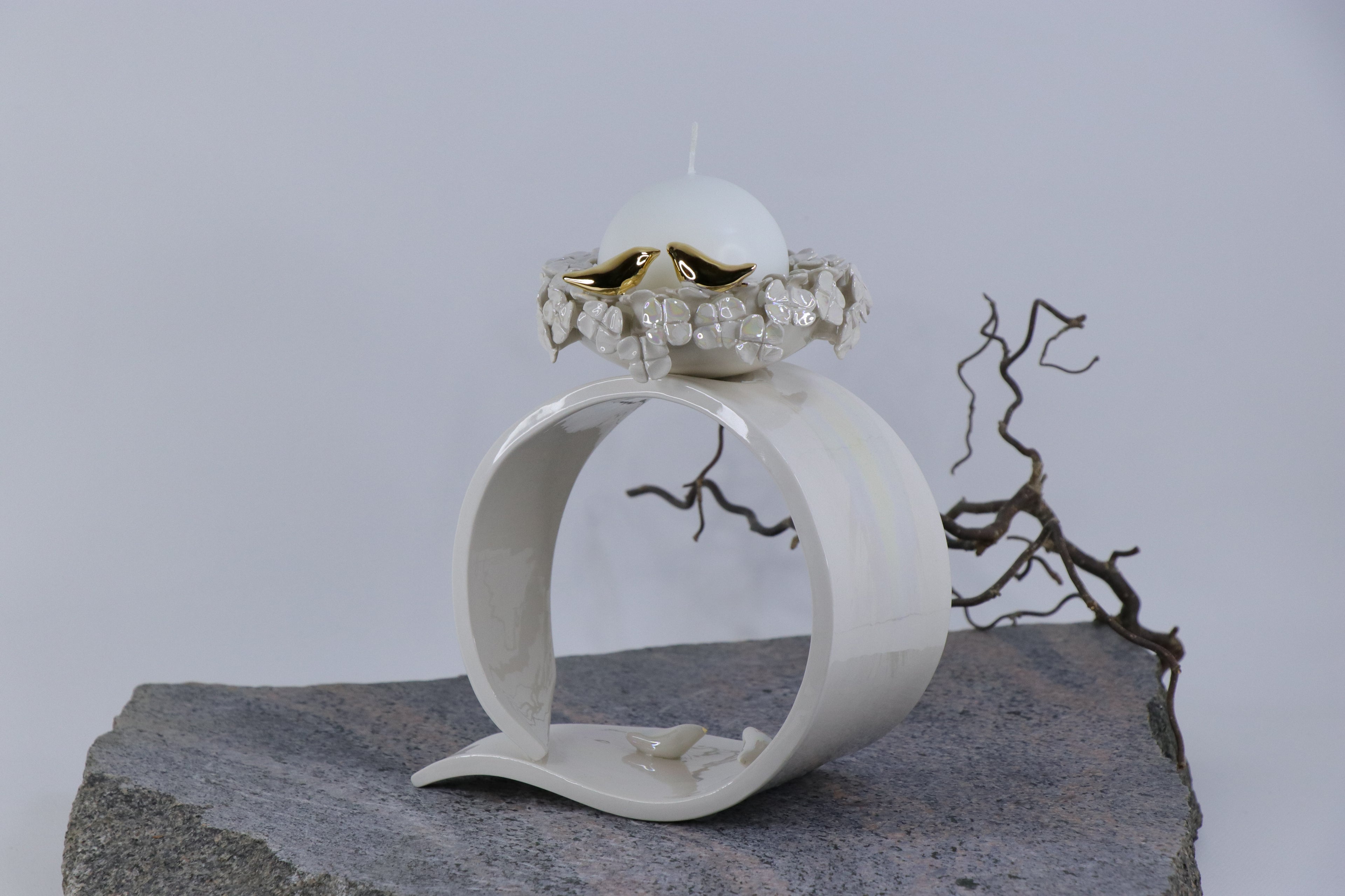 Oval peace | With birds