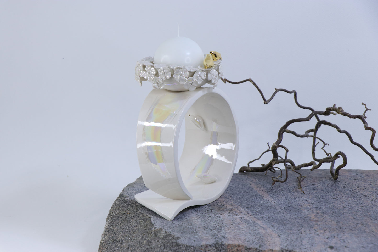 Oval peace | With birds