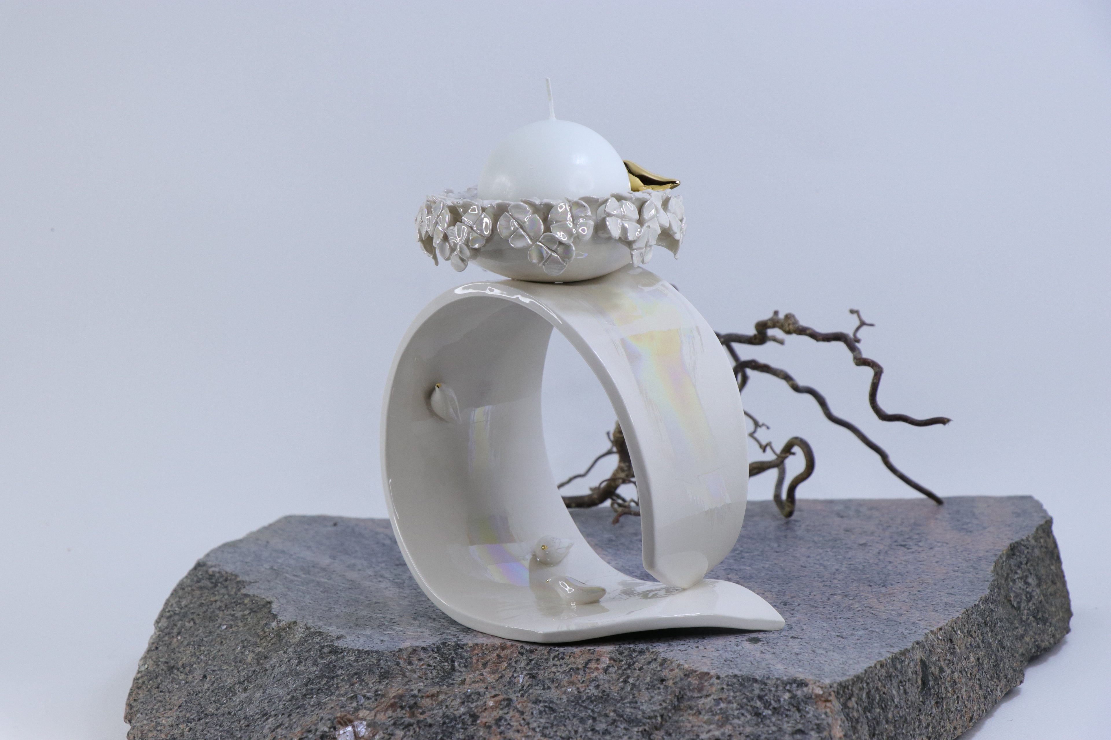 Oval peace | With birds