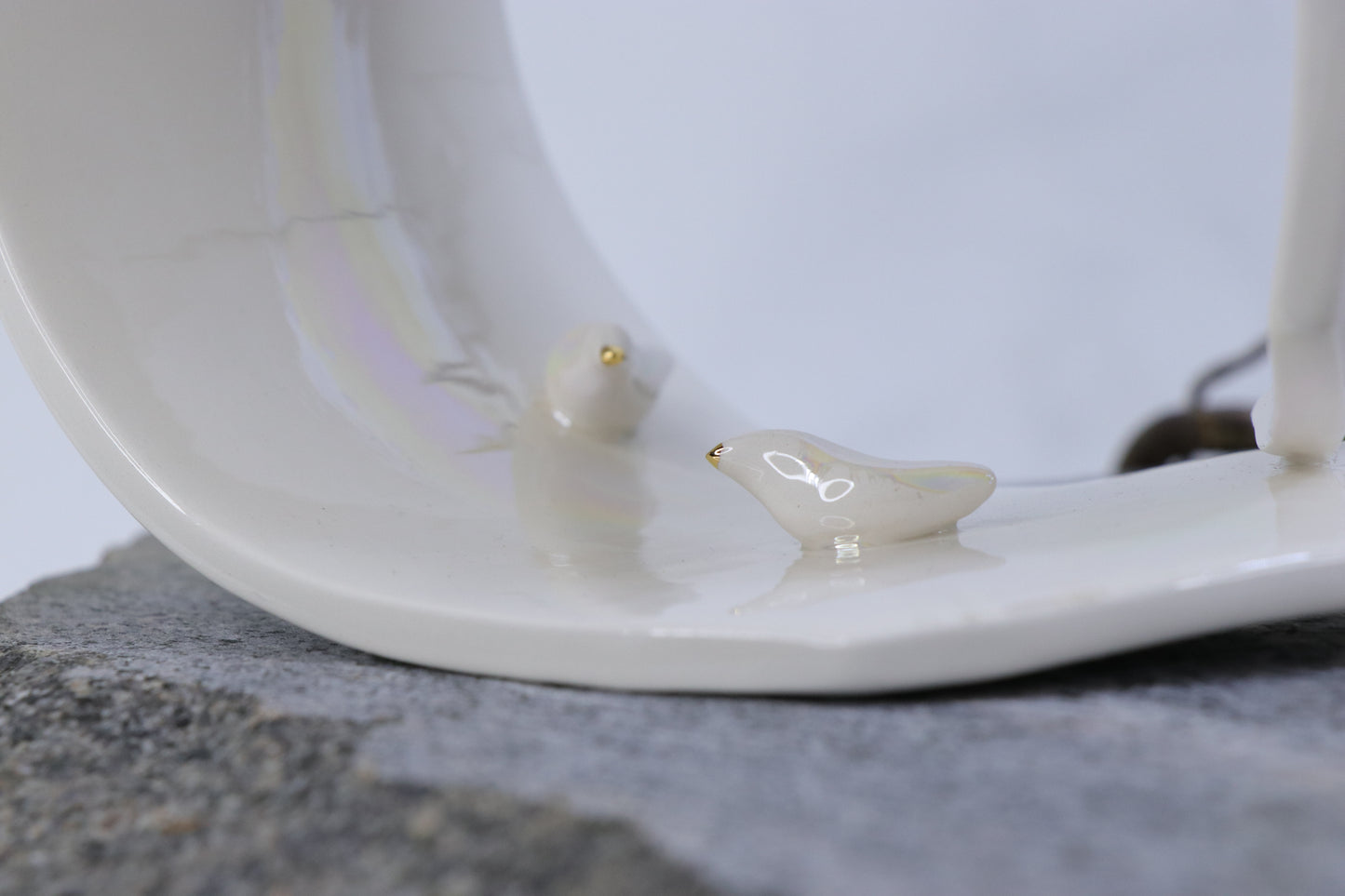 Oval peace | With birds