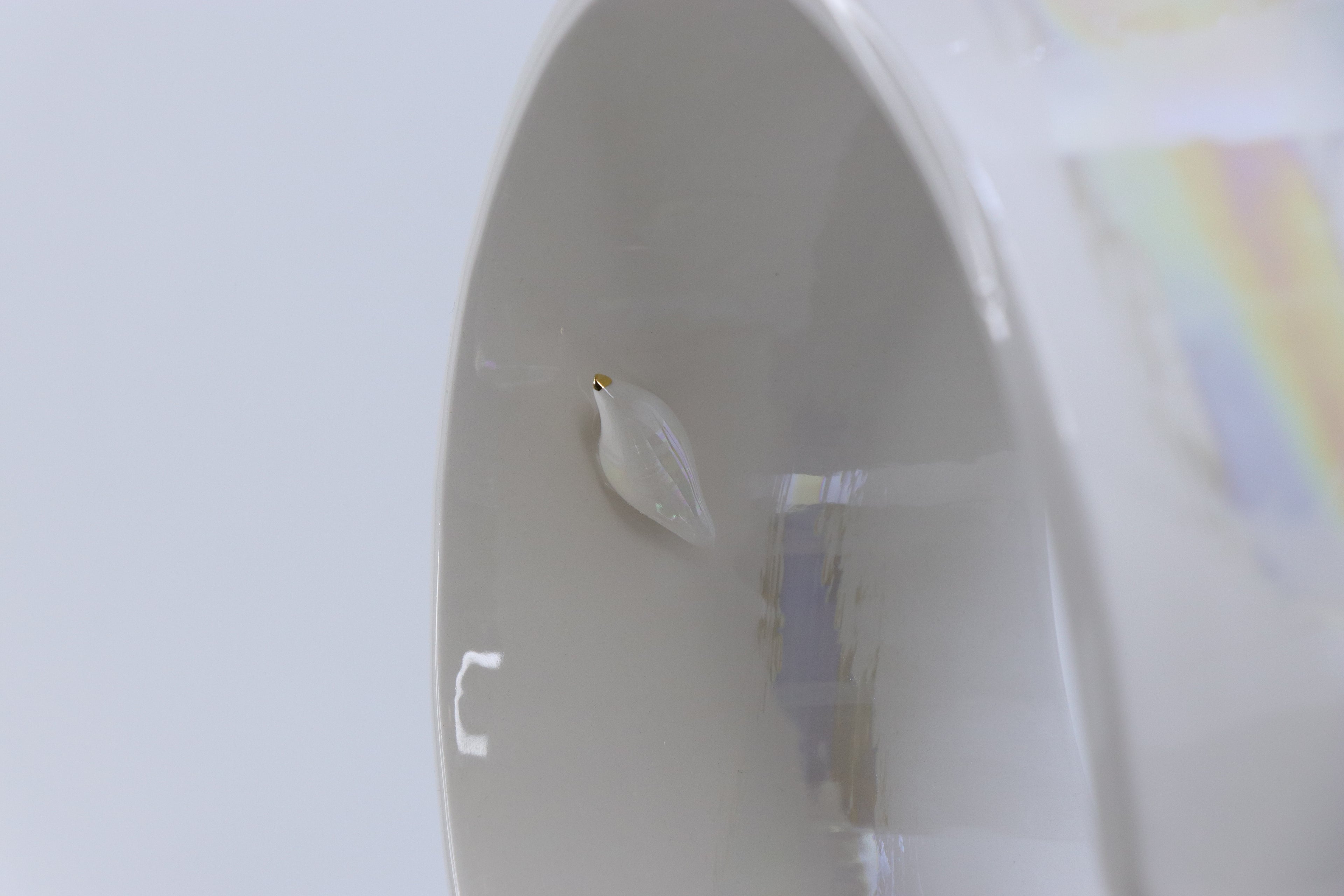 Oval peace | With birds