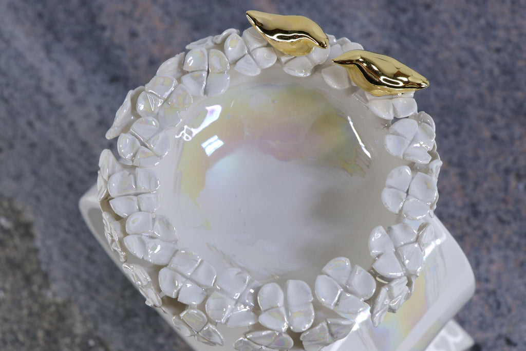 Oval peace | With birds