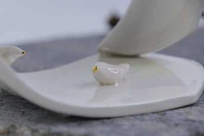 Oval peace | With birds