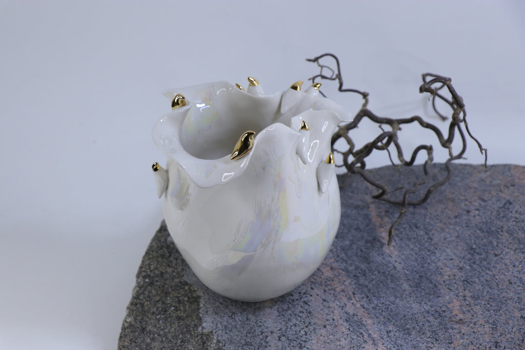 Whispering stones