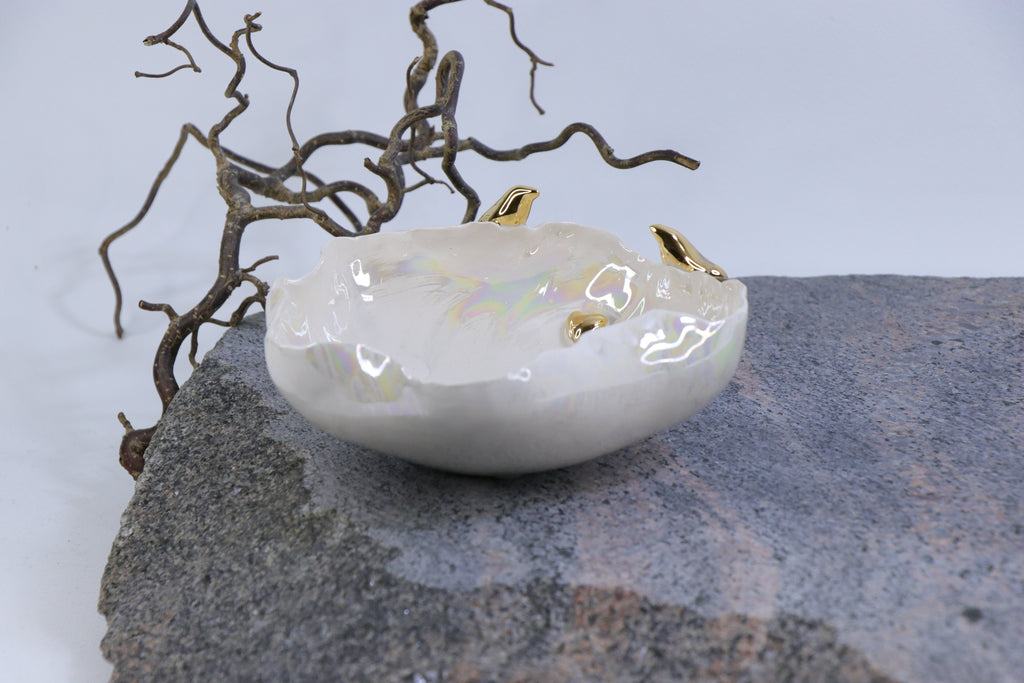 Oval peace | With birds