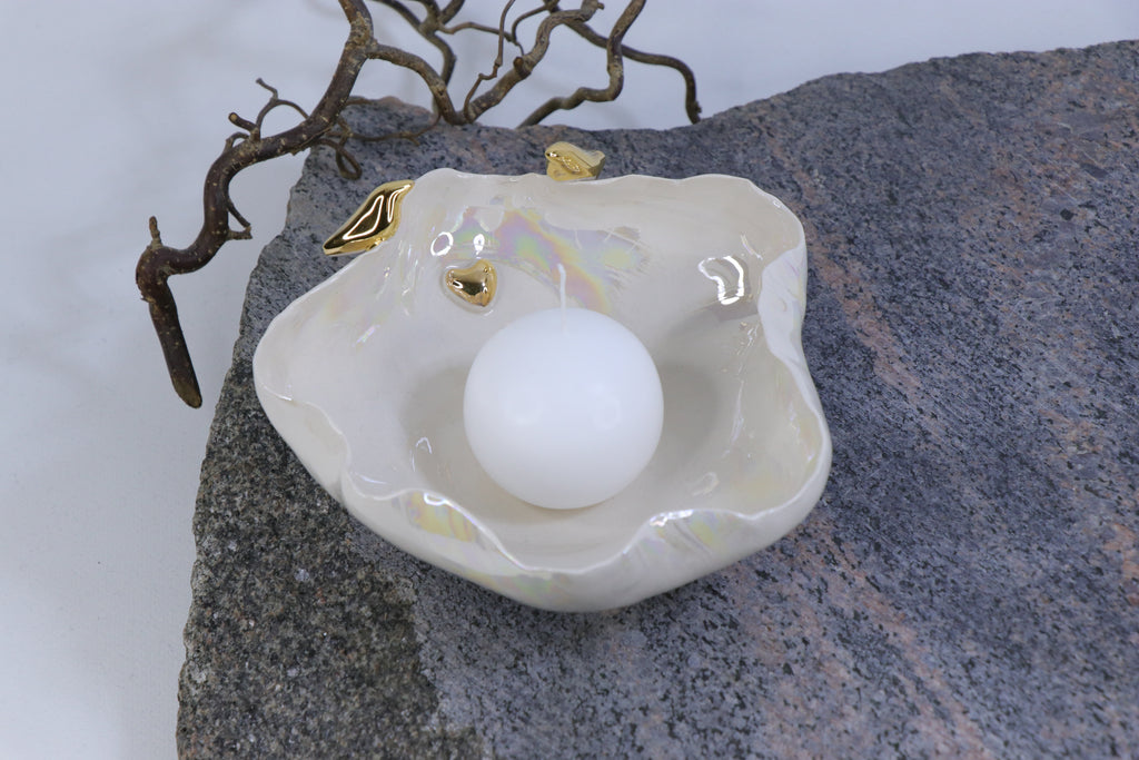 Oval peace | With birds
