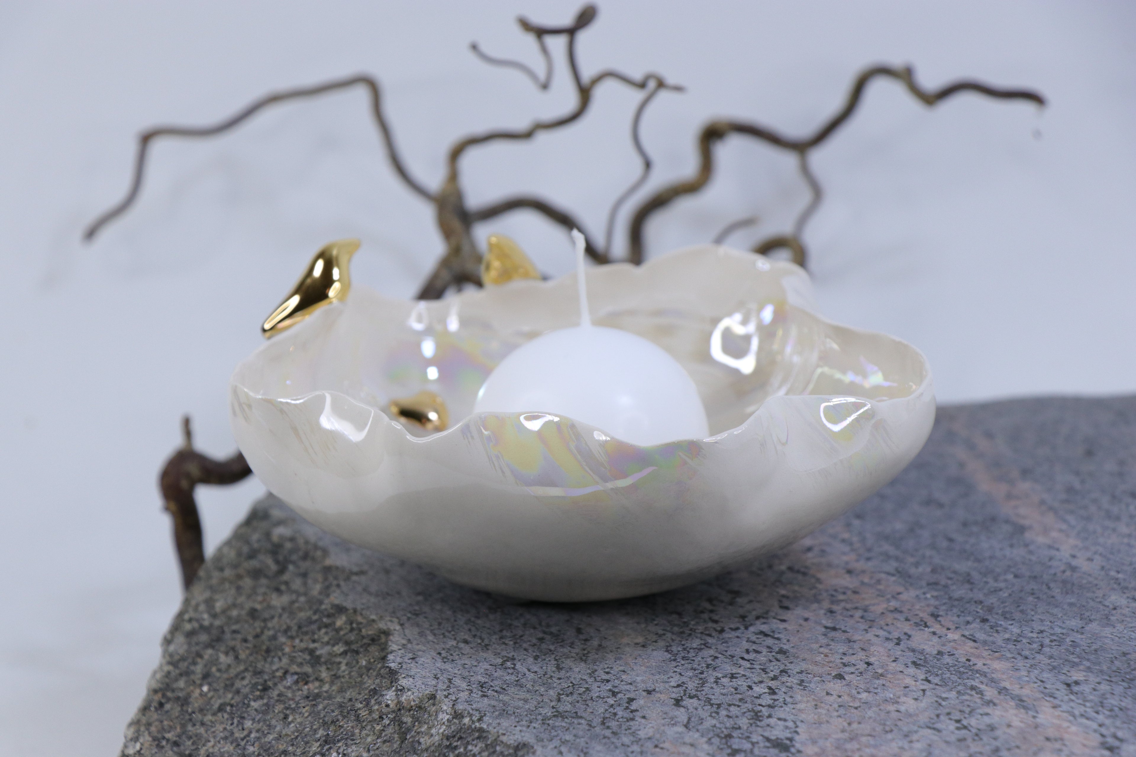 Oval peace | With birds