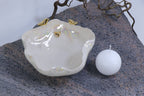 Oval peace | With birds