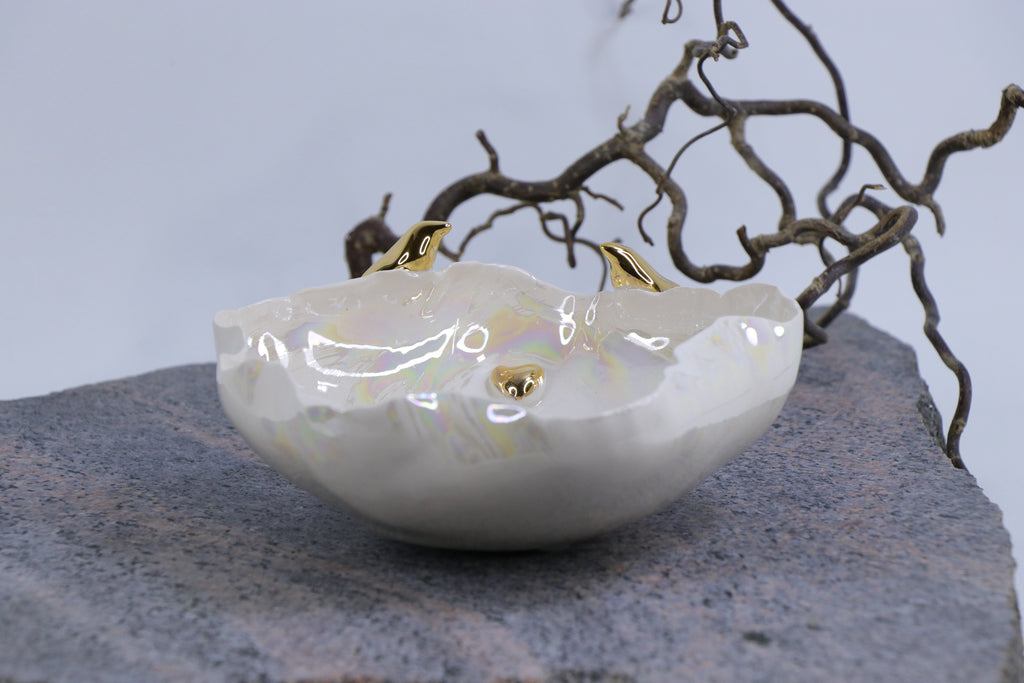 Oval peace | With birds