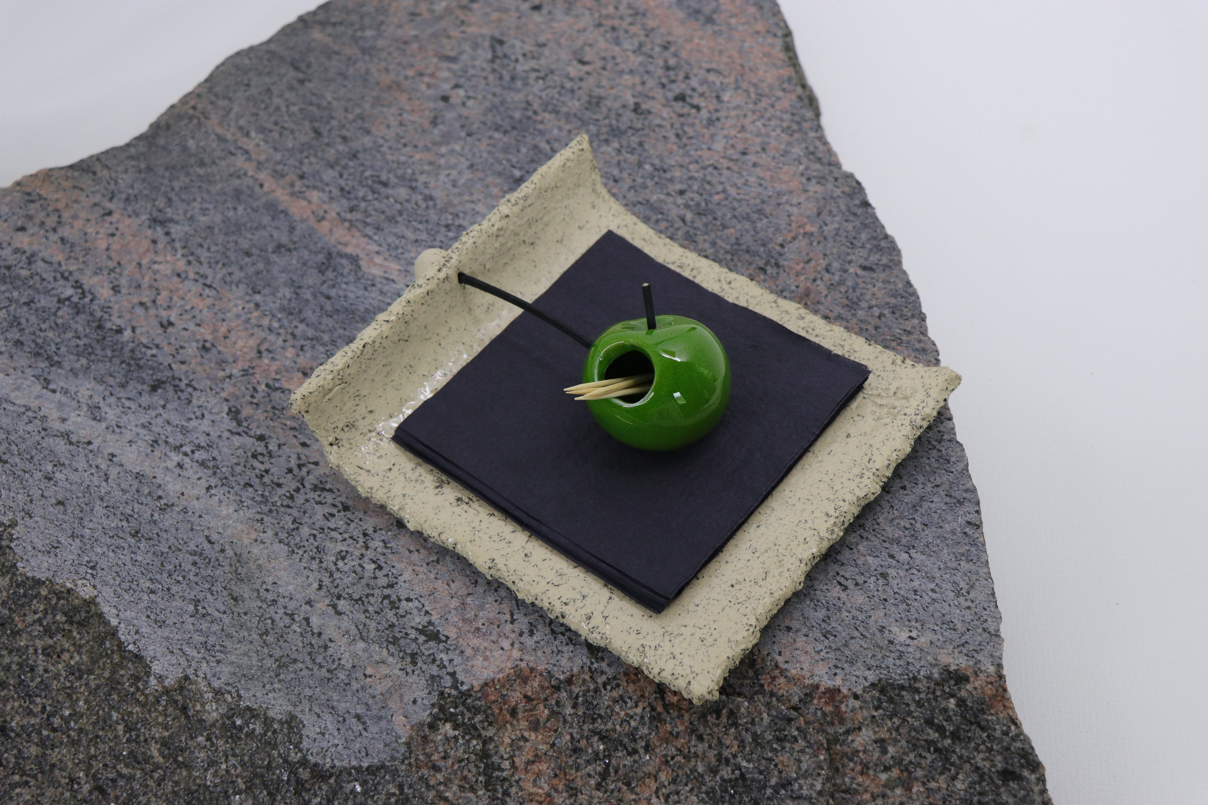 Apple | Napkin and toothpick holder