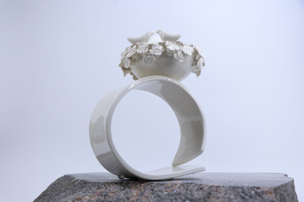 Oval peace | With birds